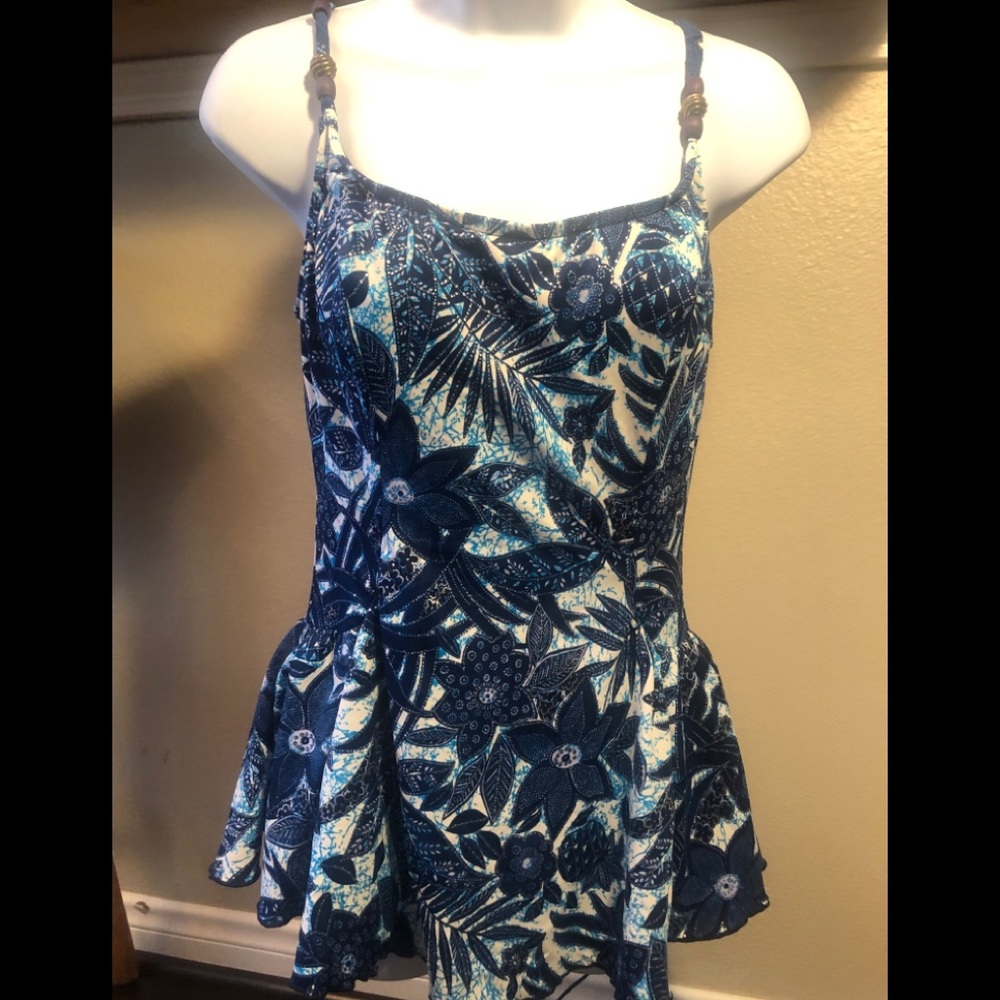 📌Swimsuit one piece